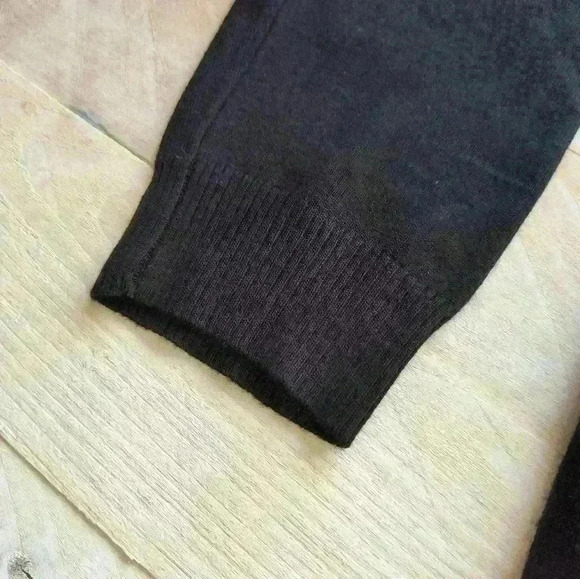 APT. 9 Mens Solid Black Merino Wool Sweater XL V Neck Pullover Sweater NWOT - Picture 4 of 6